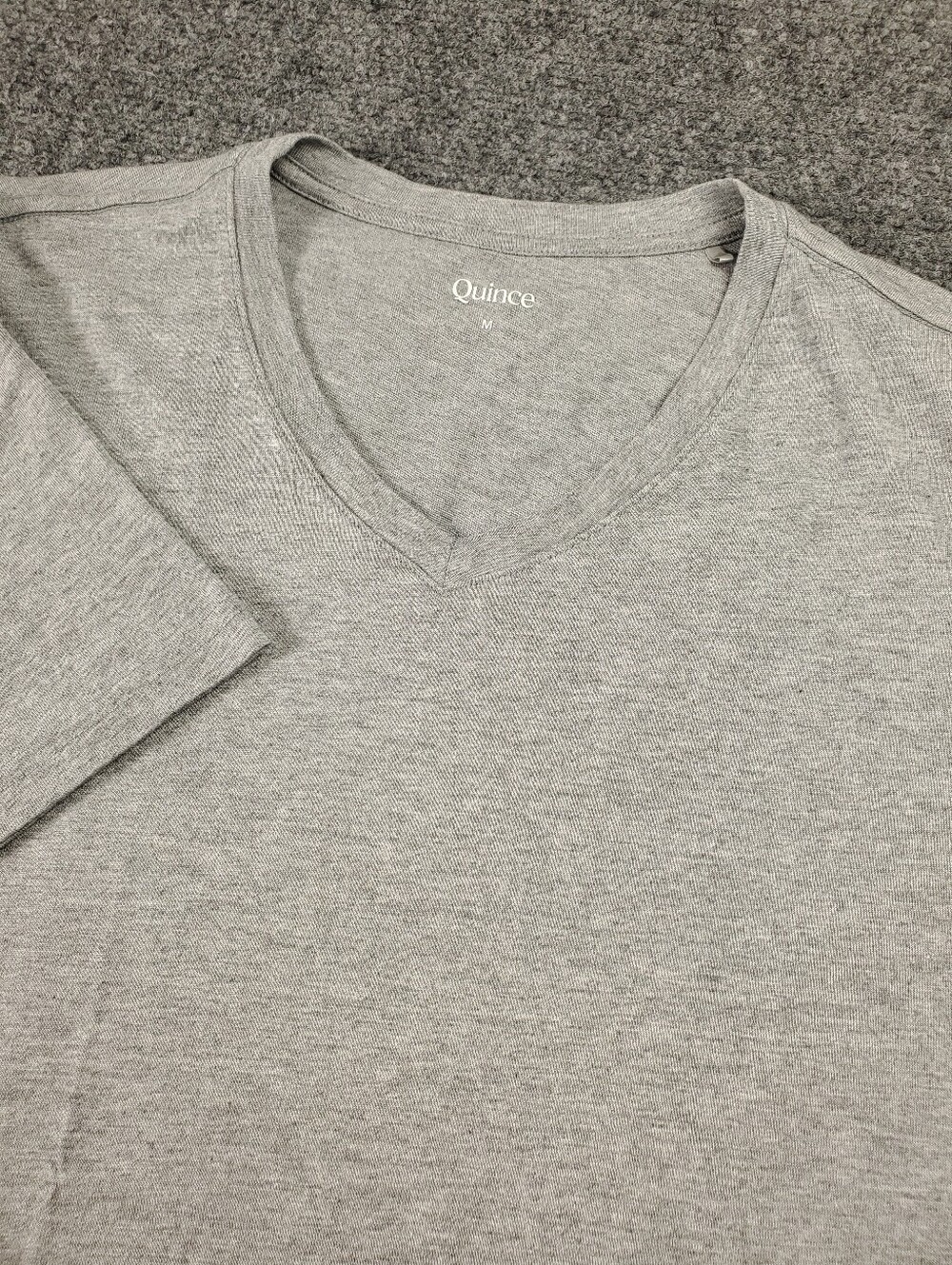 Quince Luxe Touch Pima Cotton V Neck Tee Medium Short Sleeve Heather Gray Basics